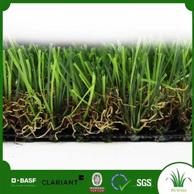 ภูมิทัศน์หญ้าเทียมและหิน